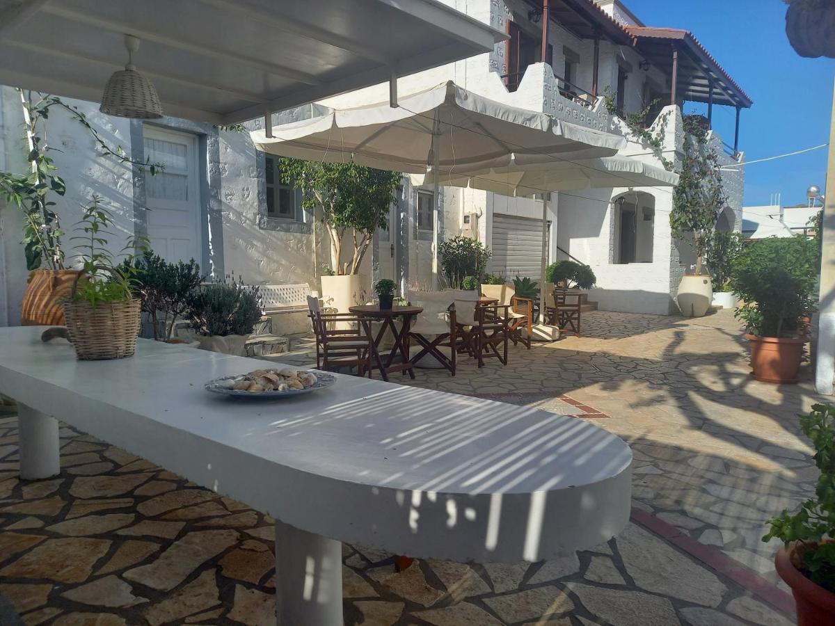 Stefanos Katsaros Studios Skála Exteriér fotografie